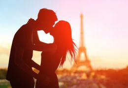 Paris, ville lumière, ville des amoureux.