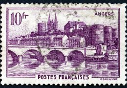 De beaux endroits pour une promenade romantique à Angers.